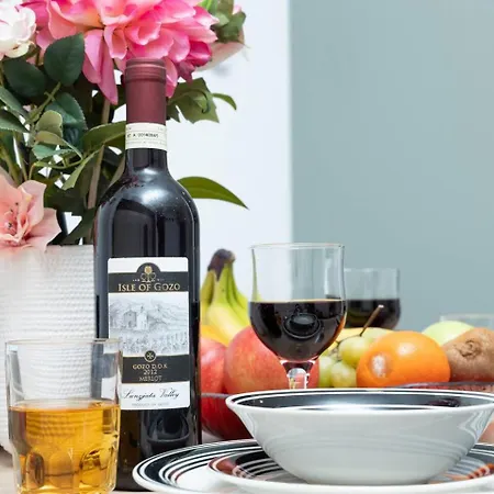 Brand New 2bed In By Homely *